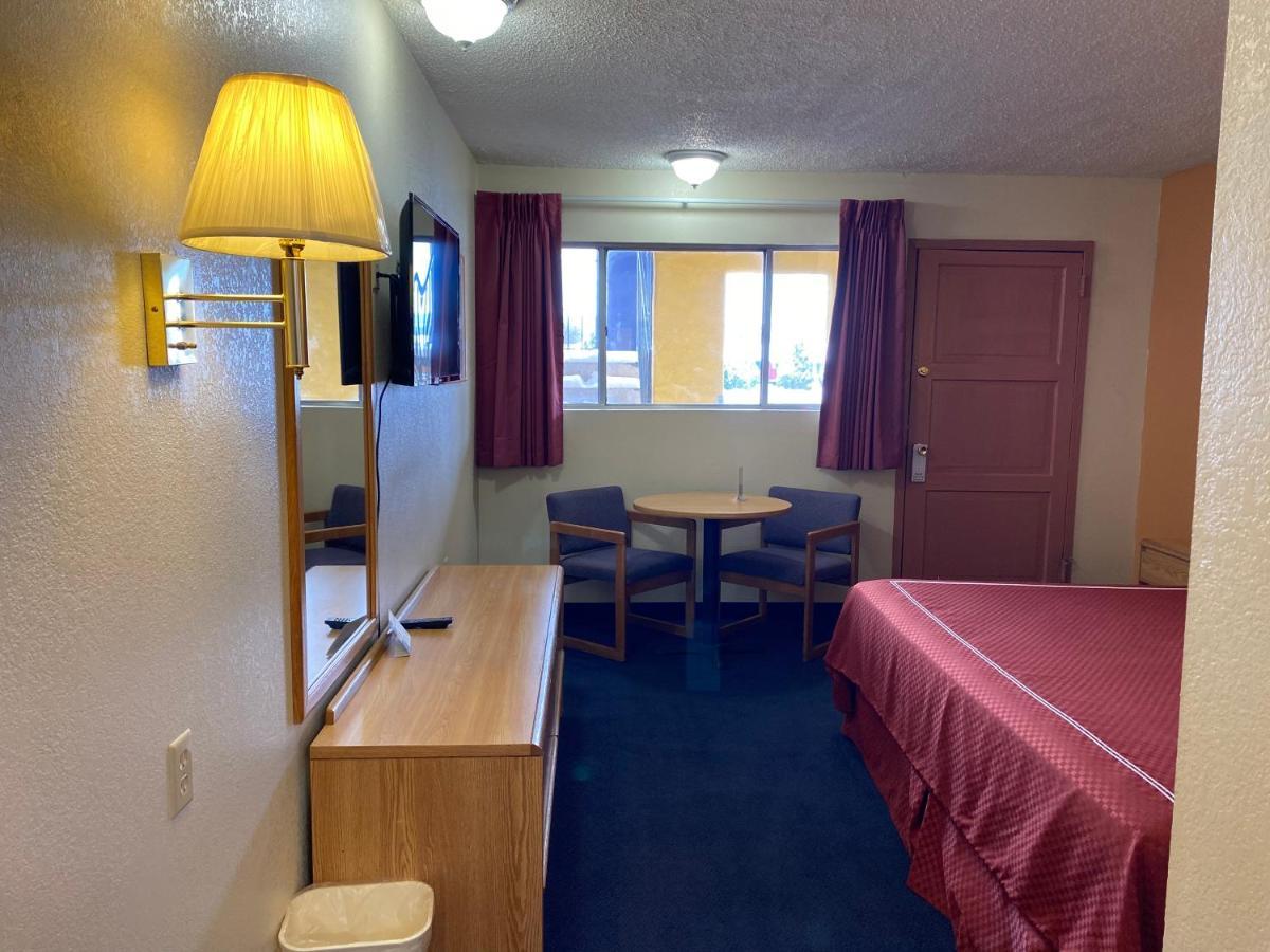 Econo Lodge Las Vegas Exterior photo